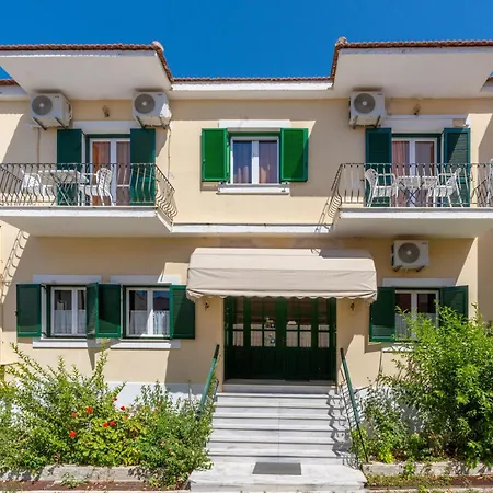 Ammousa מלון דירות 4*