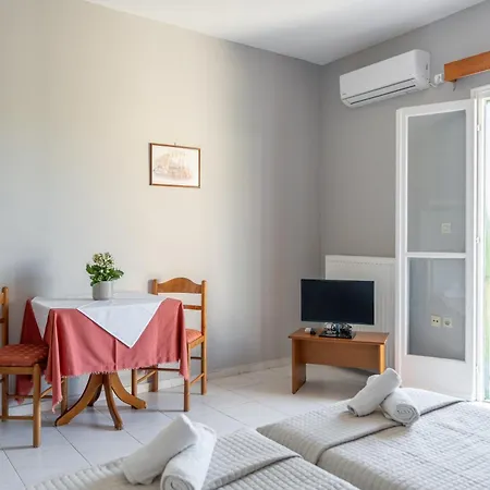 מלון דירות Ammousa ליקסורי